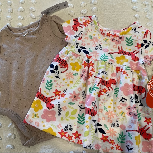 NWT lot of two floral dress & onesie size 0-3mo & 3-6 mo baby newborn sleeper - Picture 1 of 4